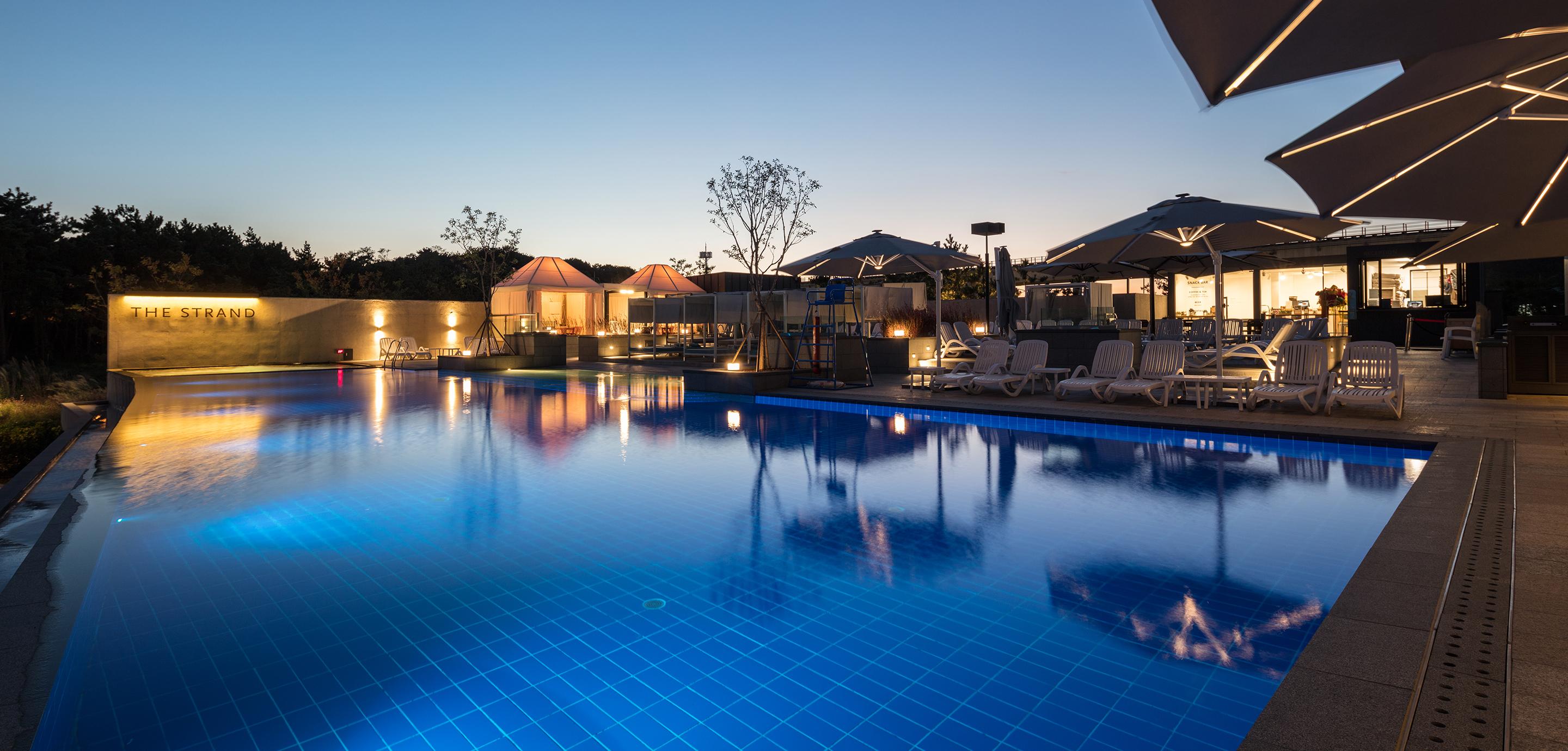 Nest Hotel Incheon Exterior foto The swimming pool at the hotel
