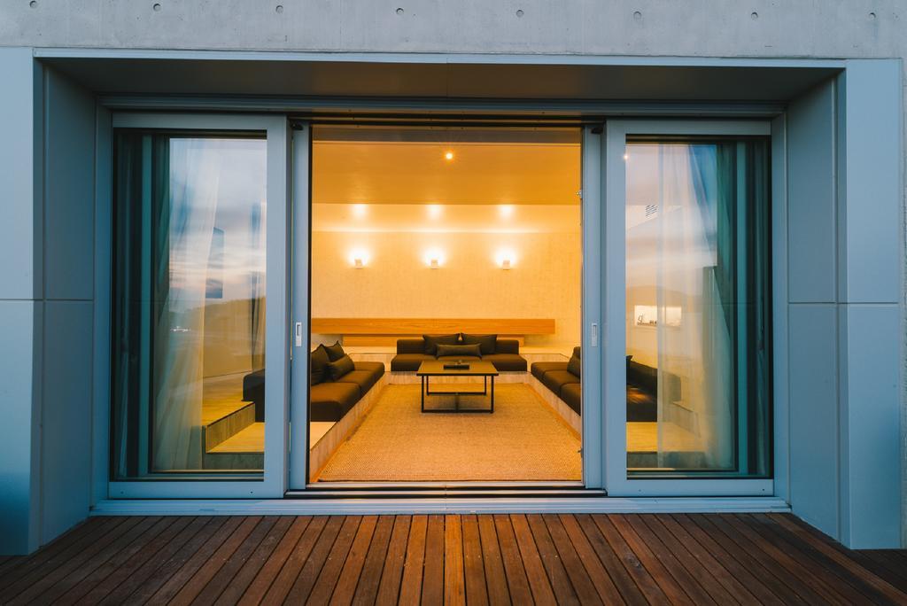 Nest Hotel Incheon Exterior foto A sliding door