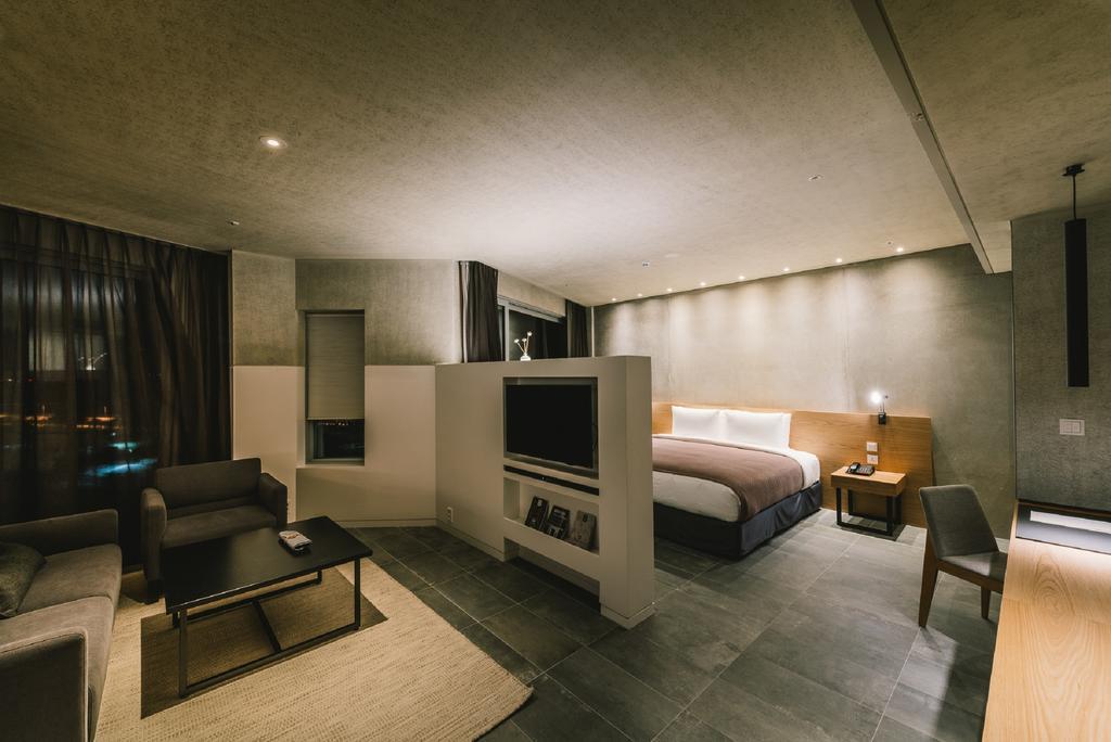 Nest Hotel Incheon Exterior foto A room at the hotel